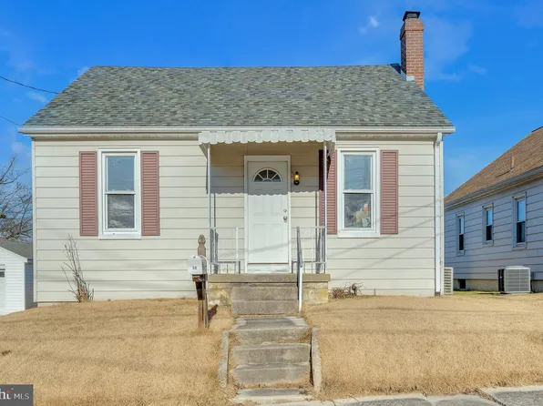 59 James Ave, Littlestown, PA 17340
