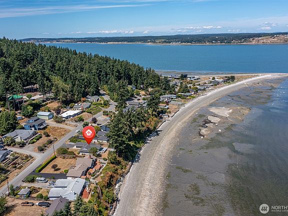 3rd image of 344 Marine Drive