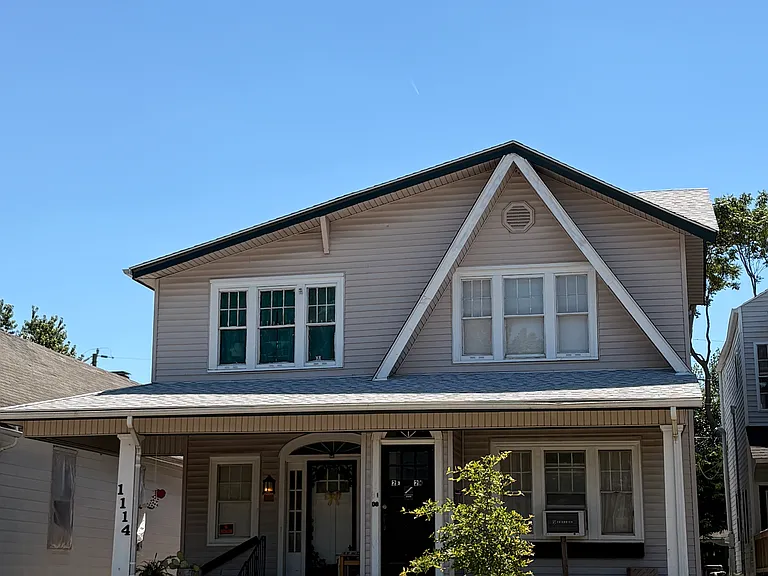 1114 E Spring St #2W — Photo 9