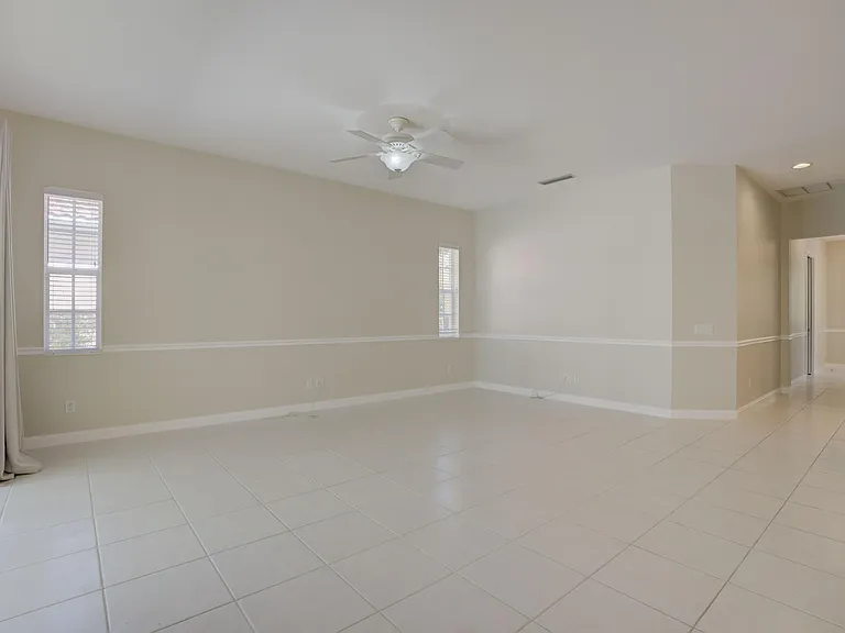 256 San Remo Dr — Photo 29