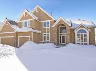 925 Foxberry Farms Rd, Hamel, MN 55340