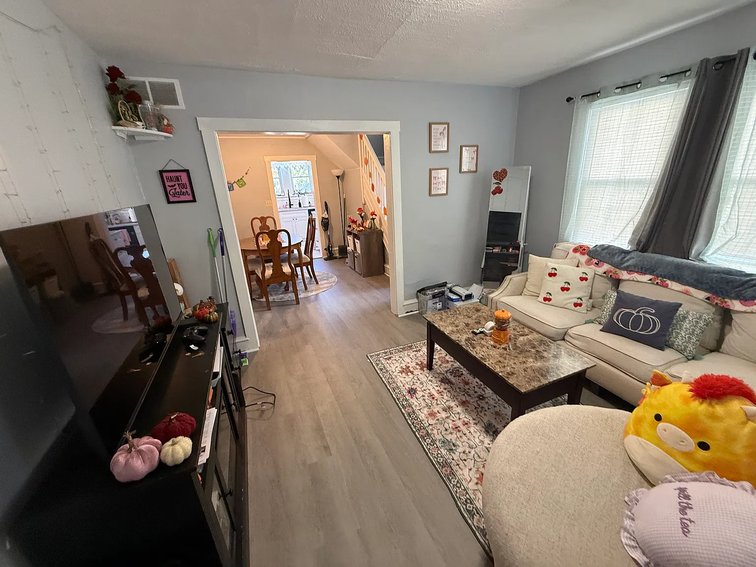 2 bed, 856 sqft, $2,100 — Photo 2