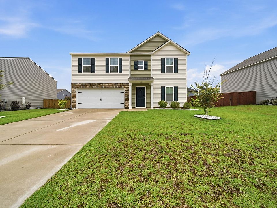 1st image of 182 Carriagebrook Cir