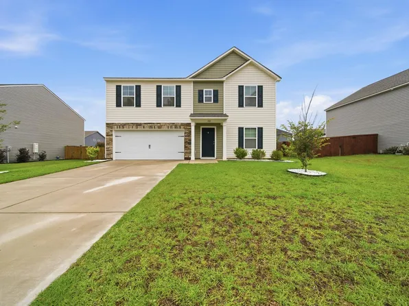 182 Carriagebrook Cir, Camden, SC 29020