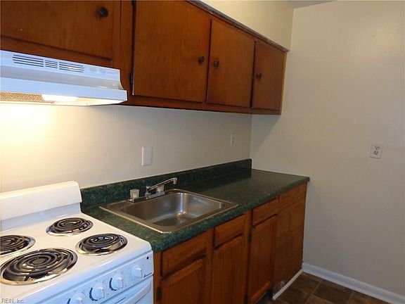 5th image of 1278 W Ocean View Ave APT C