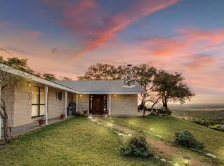 570 S Broadway St, Fredericksburg, TX 78624