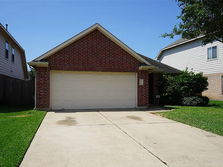 2118 Wildbrook Canyon Ln — Photo 1