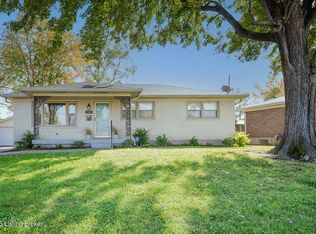 2515 Paddock Ct, Louisville, KY 40216