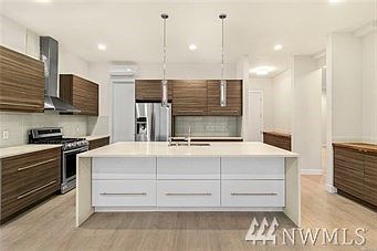 2nd image of 5228 N 49th St
