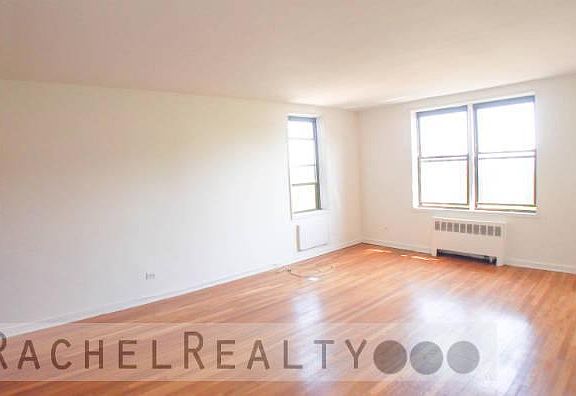 3rd image of 4475 Henry Hudson Pkwy APT 2E