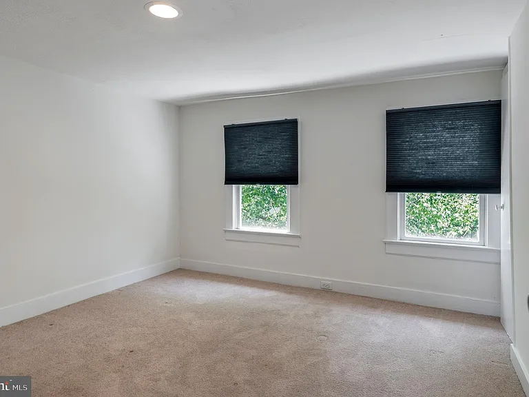 319 Wolfe St #1/2 — Photo 20