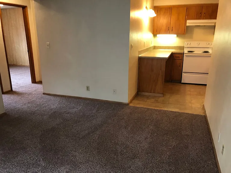 1893 Garden Ave #16 — Photo 3