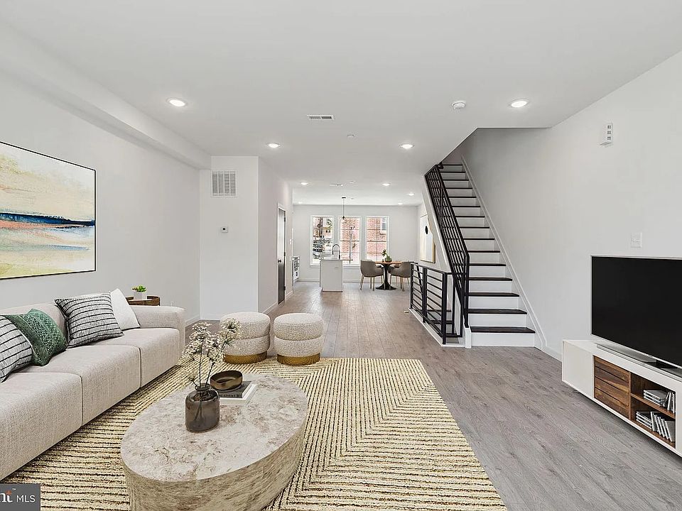 1st image of 5608 Florence Ave
