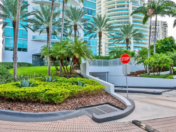2101 Brickell Ave, Miami, FL