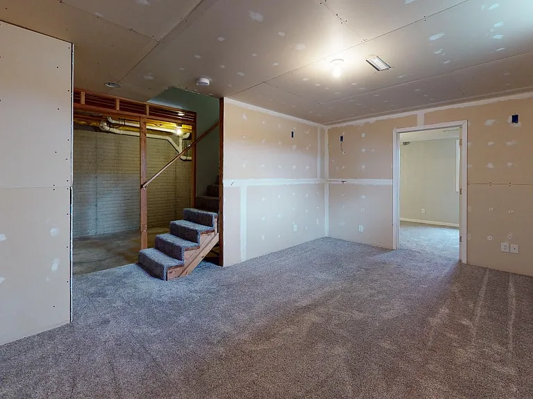 2504 Somerset Dr — Photo 21
