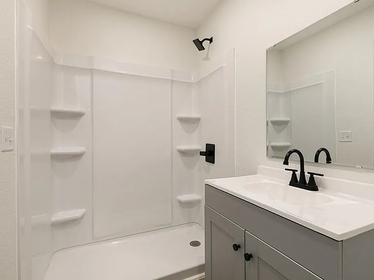 180 W Washington St #B — Photo 18