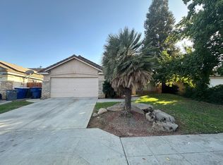 2167 E Muir Field Dr, Fresno, CA 93730
