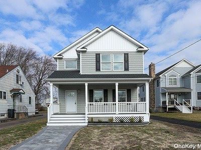 17 Campbell Street, Patchogue, NY, 11772