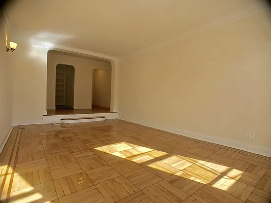 Rented by Sovereign Associates | media 12