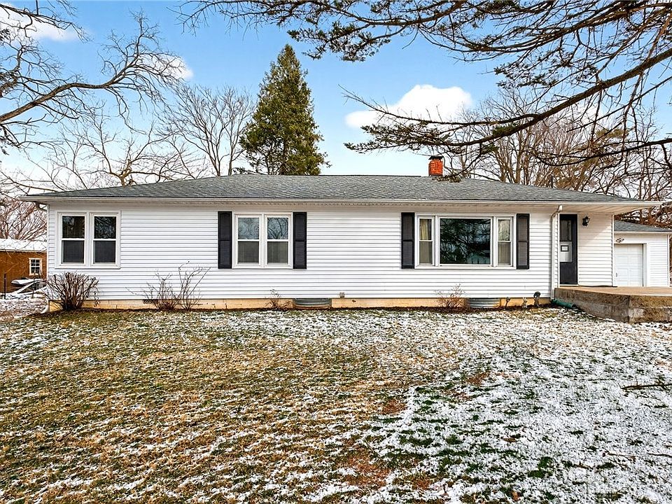1st image of 9 Edna Ave