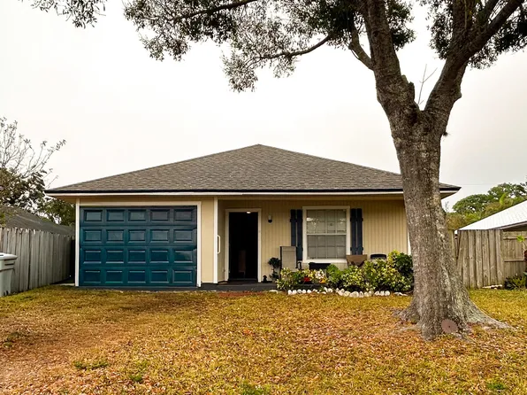 1221 18th Avenue SW, Vero Beach, FL 32962