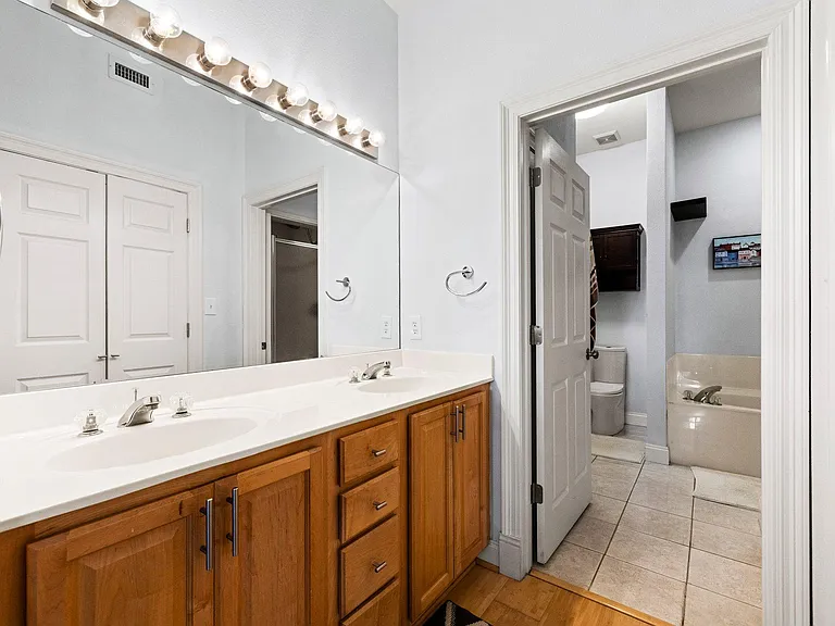 4507 Furling Ln #309 — Photo 9