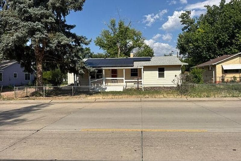 1st image of 407 N Orchard Ave