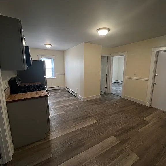 16 Park St #1 — Photo 3