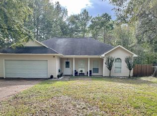 1121 Spruce St, Ocean Springs, MS 39564