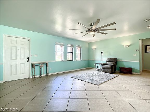 5th image of 143 SE 19th Ln