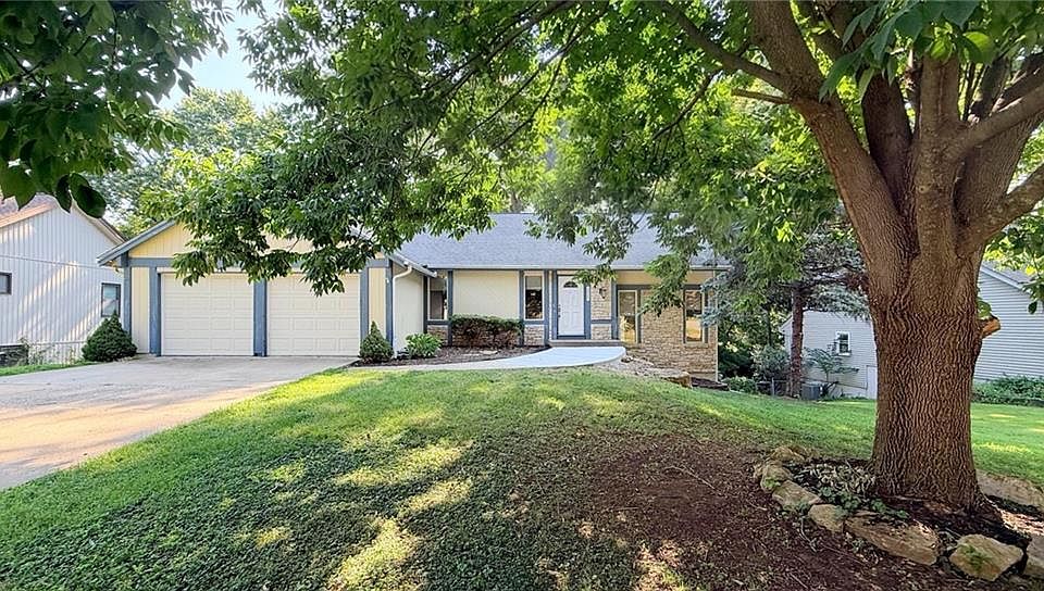 1st image of 6925 Long Ave