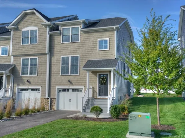 31 Park Avenue #31, Stonington, CT 06355