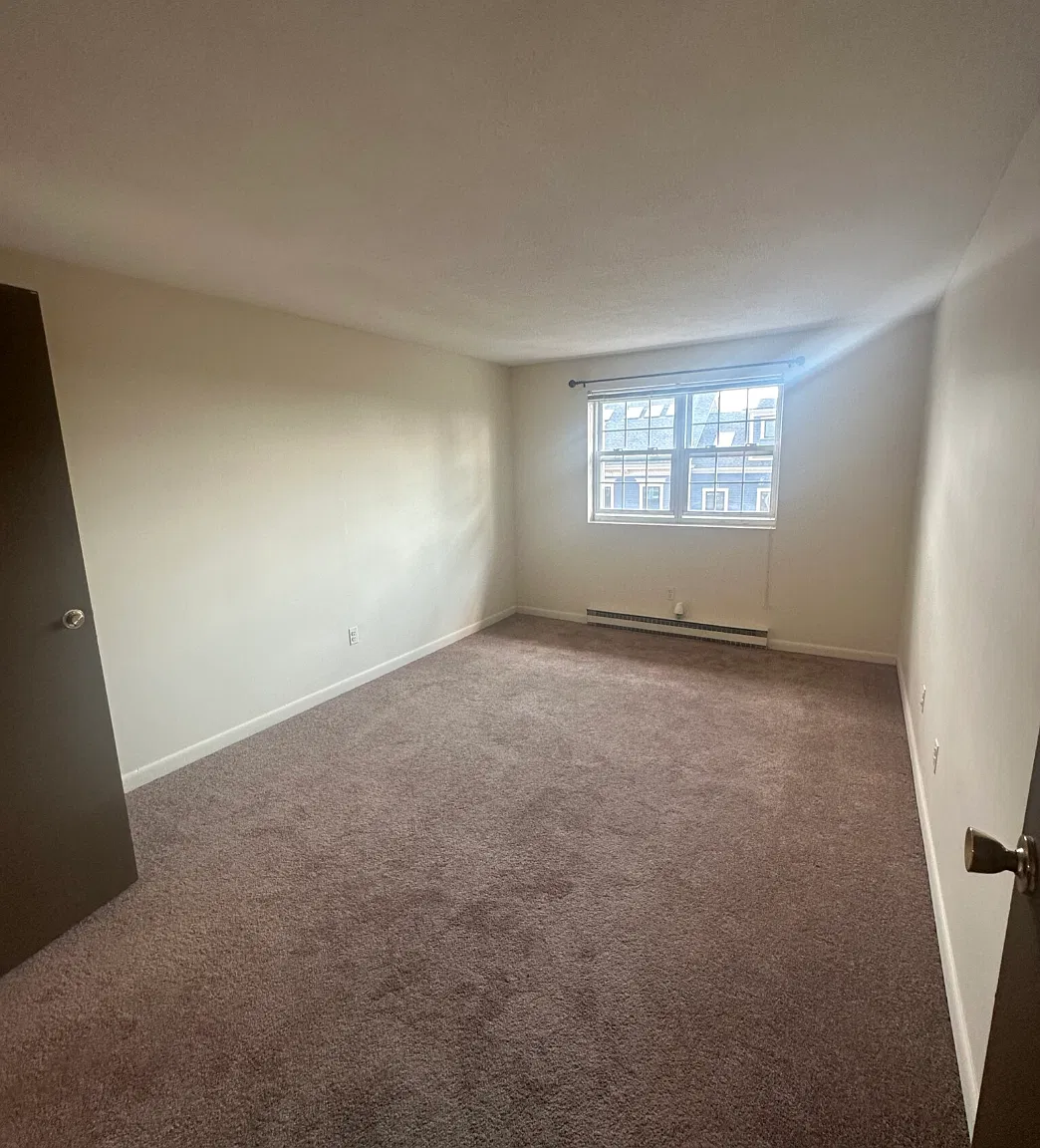 1 bed, 999 sqft, $2,150 — Photo 2