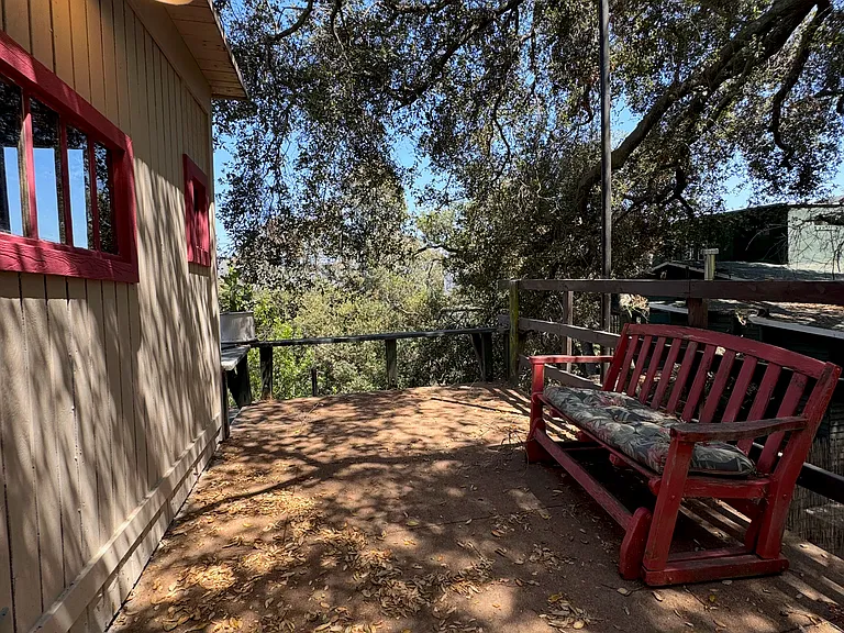 2nd floor deck