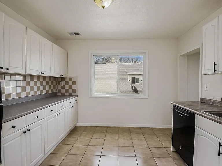 1321 Buhrer Ave #3 — Photo 11