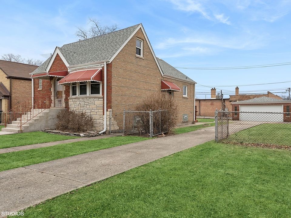 1st image of 10221 S Sawyer Ave