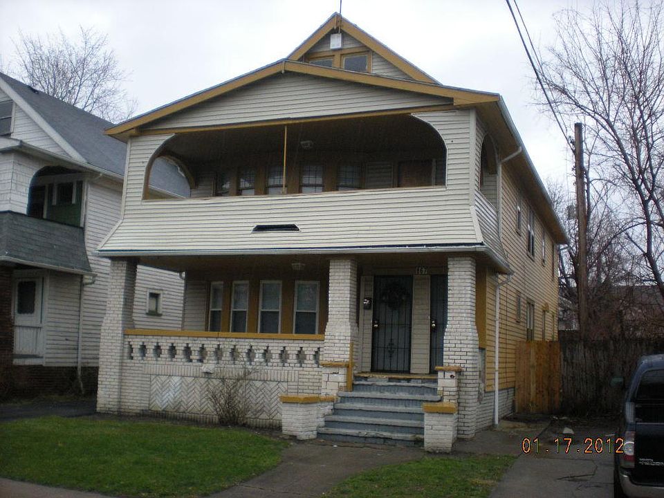 1st image of 867 Linn Dr