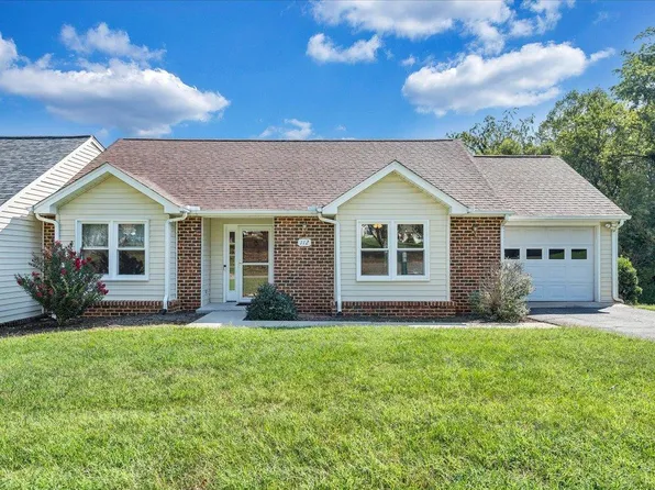 112 Village Park Ct, Lynchburg, VA 24501