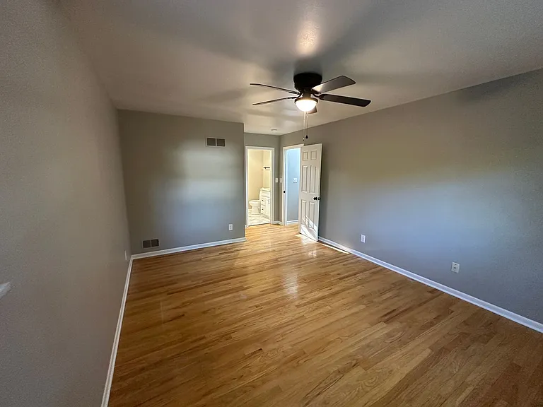 4148 Rowanne Ct — Photo 15