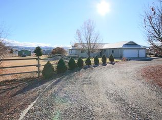 9 Shoshone River Dr, Cody, WY 82414