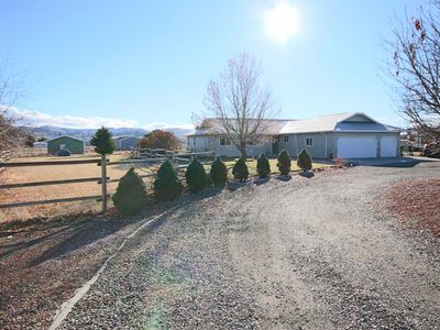 9 Shoshone River Dr, Cody, WY, 82414