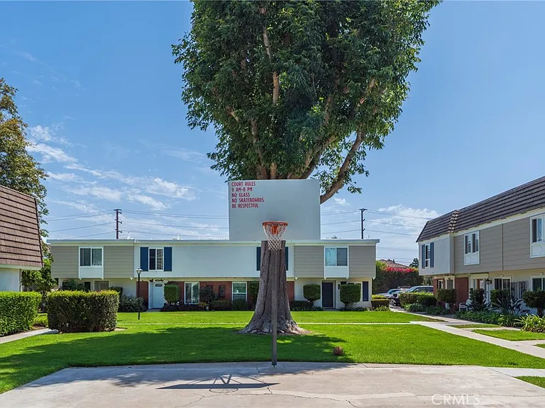 10062 Ellis Ave — Photo 39