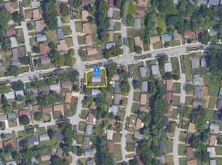 9830 Lanier Dr, Saint Louis, MO 63136