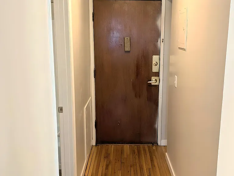 Keller Flats — Photo 11