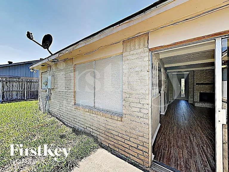 6803 Stiller Dr — Photo 14