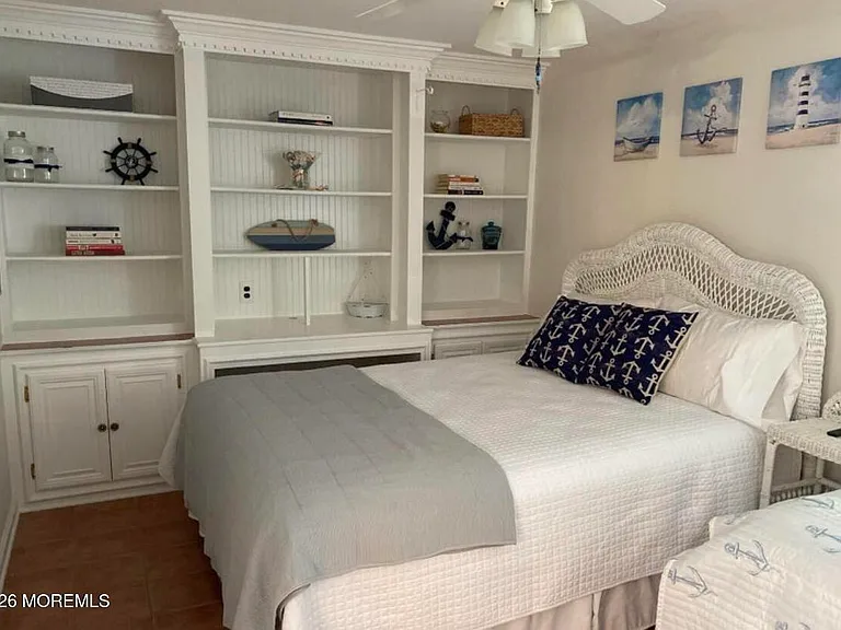 106 Surf Dr — Photo 22