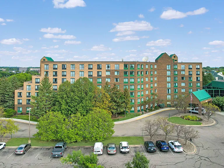 3400 Edinborough Way #315 — Photo 3
