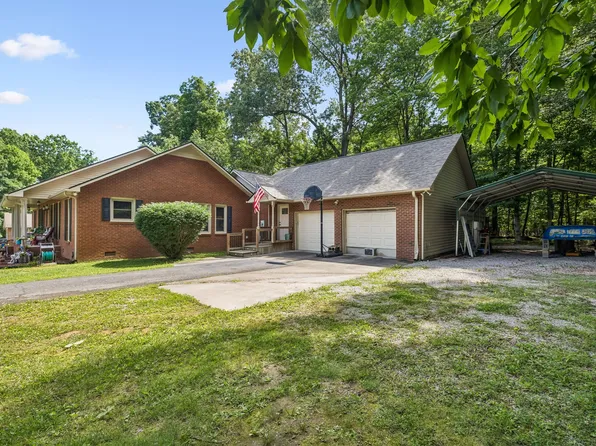 2117 Safe Haven Cir, Estill Springs, TN 37330
