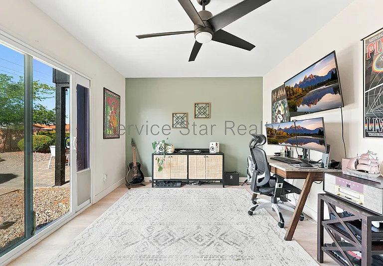 2162 E Concorda Dr — Photo 48
