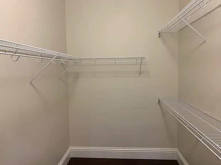 7684 Doubleton Dr — Photo 21